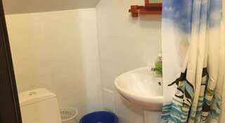 Гостиница Гостевой дом Святич-2 Анапа Четырехместный номер-5